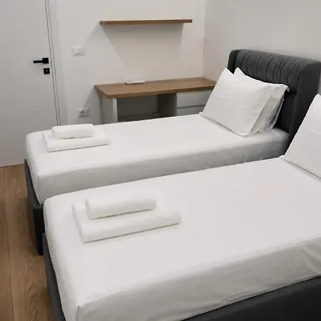 New Modern At Relux - Free Garage Appartement
