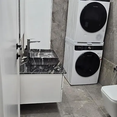 Appartement New Modern At Relux - Free Garage