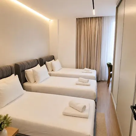 Appartement New Modern At Relux - Free Garage Tirana