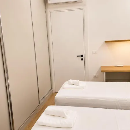 New Modern At Relux - Free Garage Appartement *